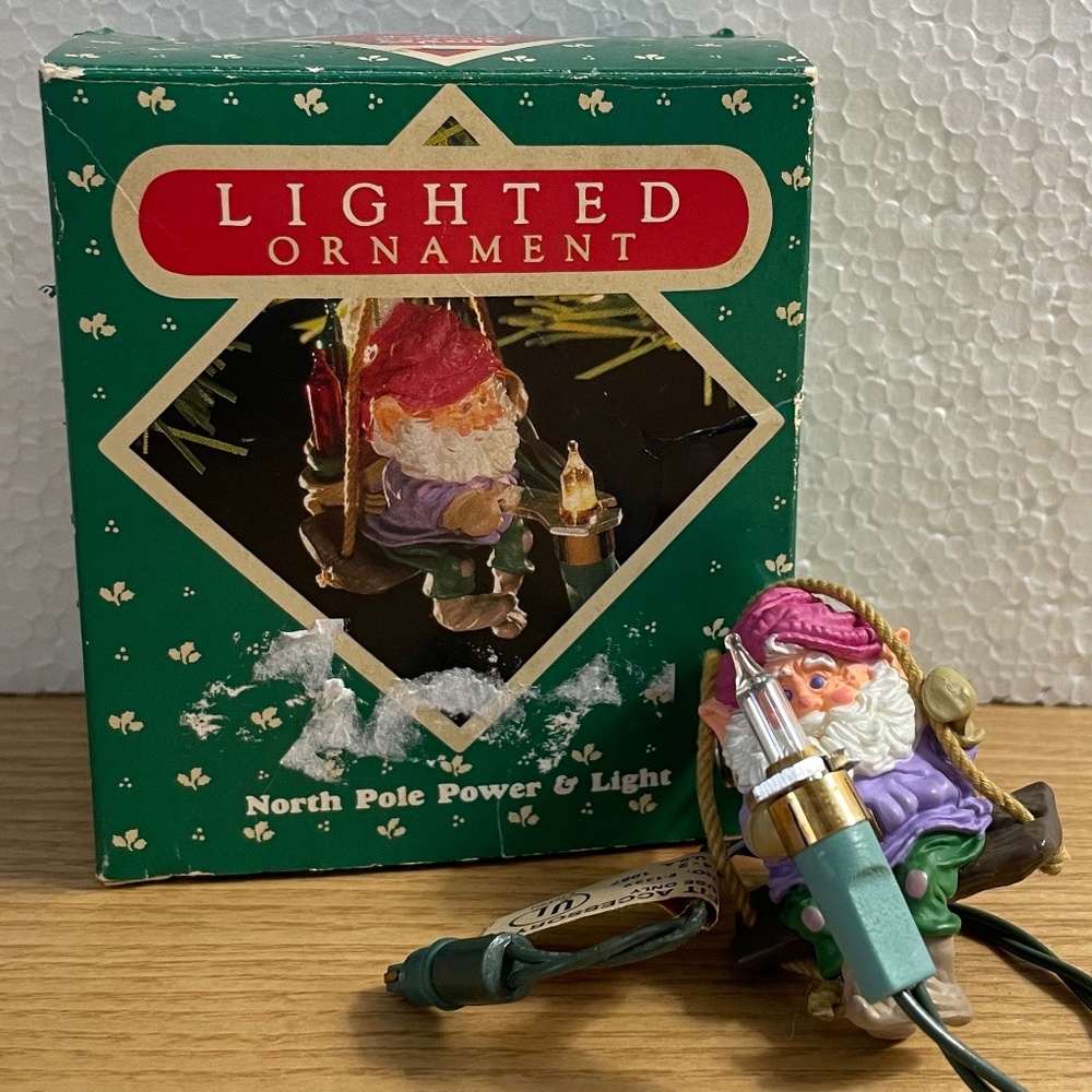 Vintage Hallmark North Pole Power & Light Lighted Christmas Ornament Works 1987